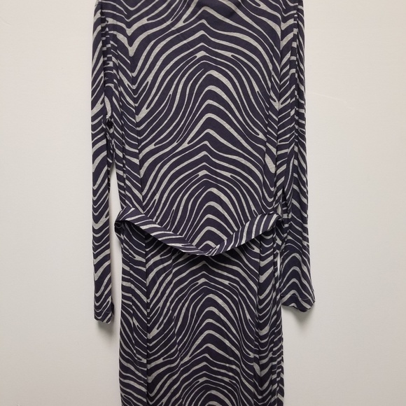 A.P.C. Long Sleeve Animal Print Fitted Dre… - Picture 3 of 11